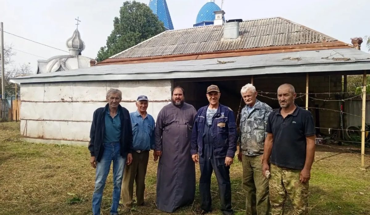 Подготовка к престольному празднику Покровского храма села Натырбово (1)