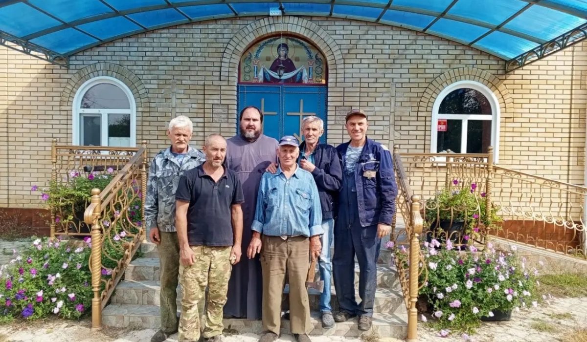 Подготовка к престольному празднику Покровского храма села Натырбово