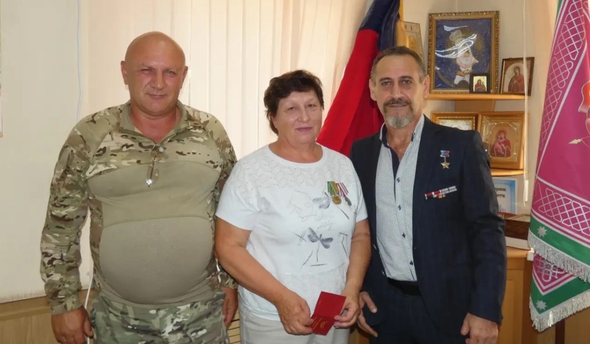 У сильных воинов — надёжный тыл (1)