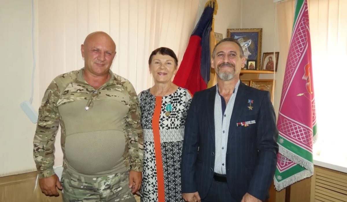 У сильных воинов — надёжный тыл (2)